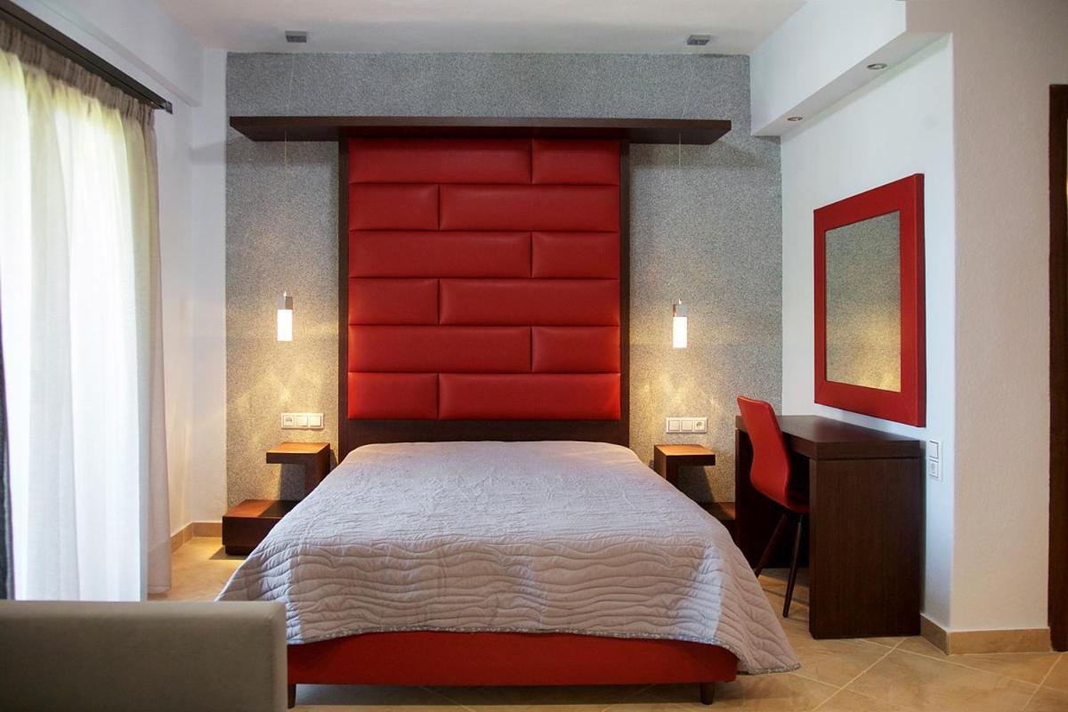Stamos Apartments And Studios Vourvourou Exteriör bild