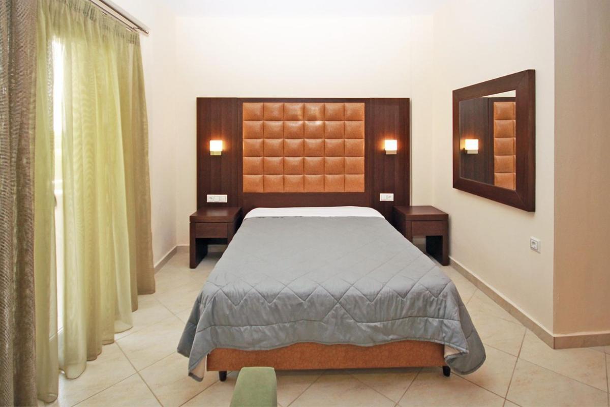 Stamos Apartments And Studios Vourvourou Rum bild