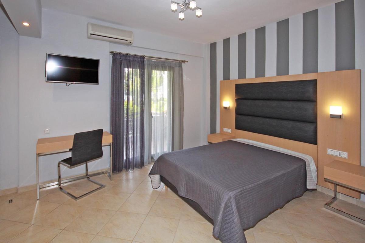 Stamos Apartments And Studios Vourvourou Rum bild